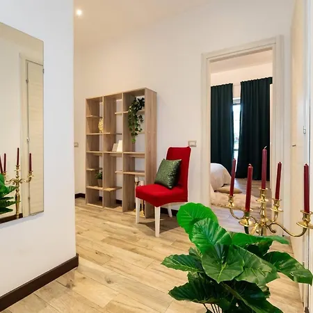 Apartment Hanura