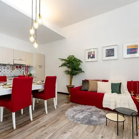 Apartment Hanura