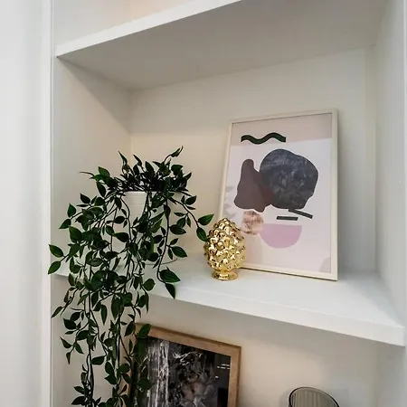 Hanura Apartment *
